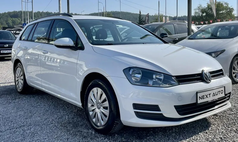 Volkswagen Golf 1.6TDI 105HP Image 3